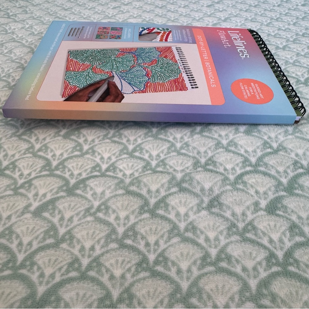 New Dot Art Kit. Includes Drawing Pad, Markers, and Instructions. FlowArt. - Picture 3 of 14